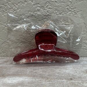 👍🏻 FREE Red Glitter Hair Clip